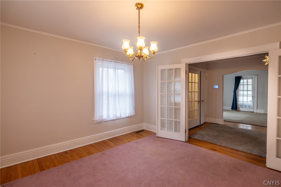 320 Salt Springs Road Syracuse, NY 13224 - Photo 11 of 37