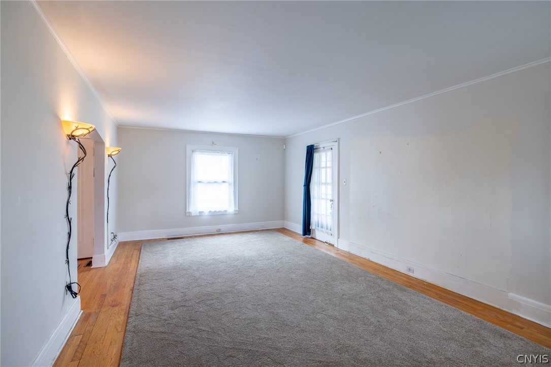 320 Salt Springs Road Syracuse, NY 13224 - Photo 16 of 37