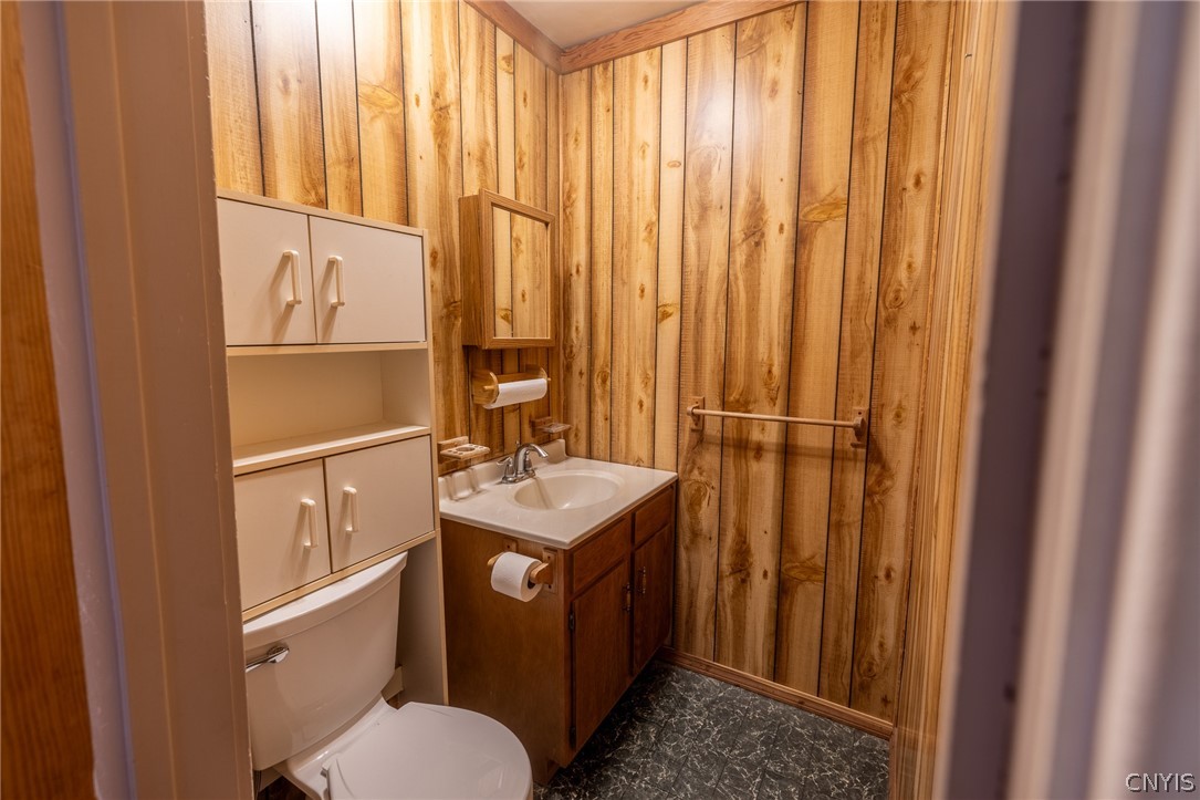 320 Salt Springs Road Syracuse, NY 13224 - Photo 20 of 37