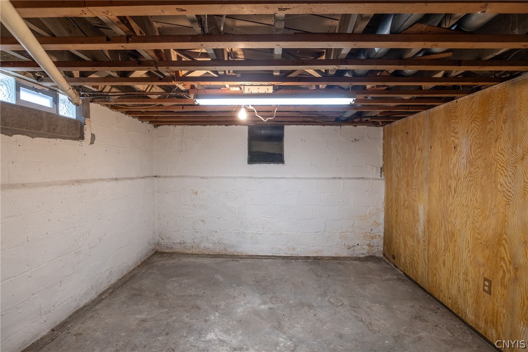 320 Salt Springs Road Syracuse, NY 13224 - Photo 37 of 37