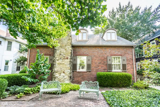 $350,000 | 914 South Center Street, Terre Haute, IN 47807