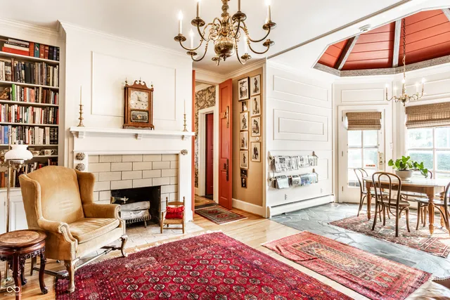 $350,000 | 914 South Center Street, Terre Haute, IN 47807