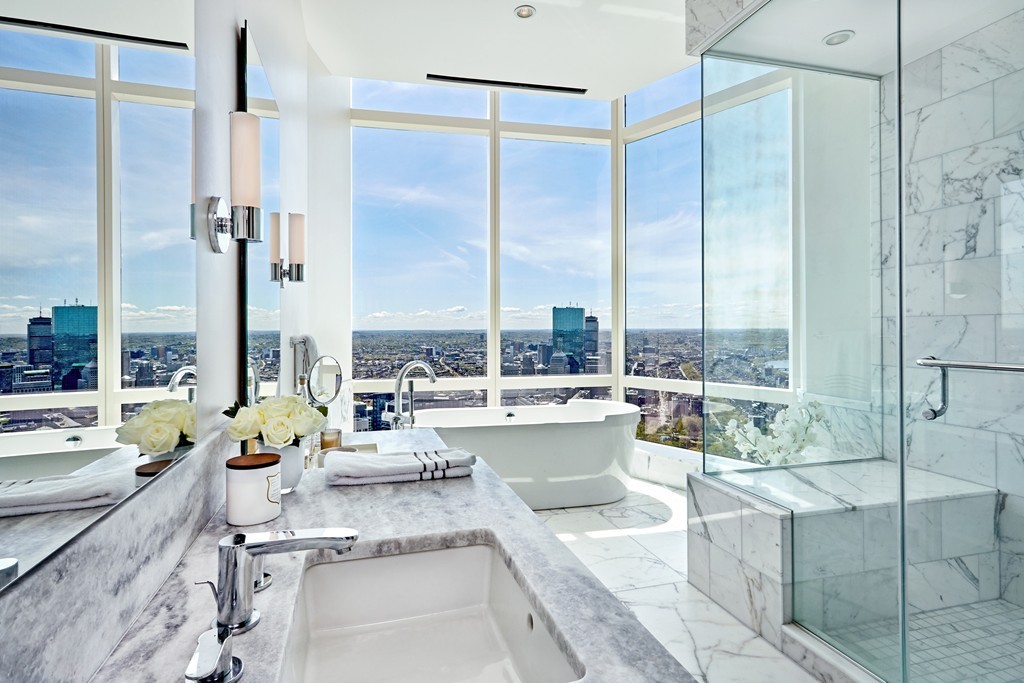 1 Franklin Street, Unit PH4E Boston, MA 02110 - Photo 4 of 30 a large counter top space with furniture