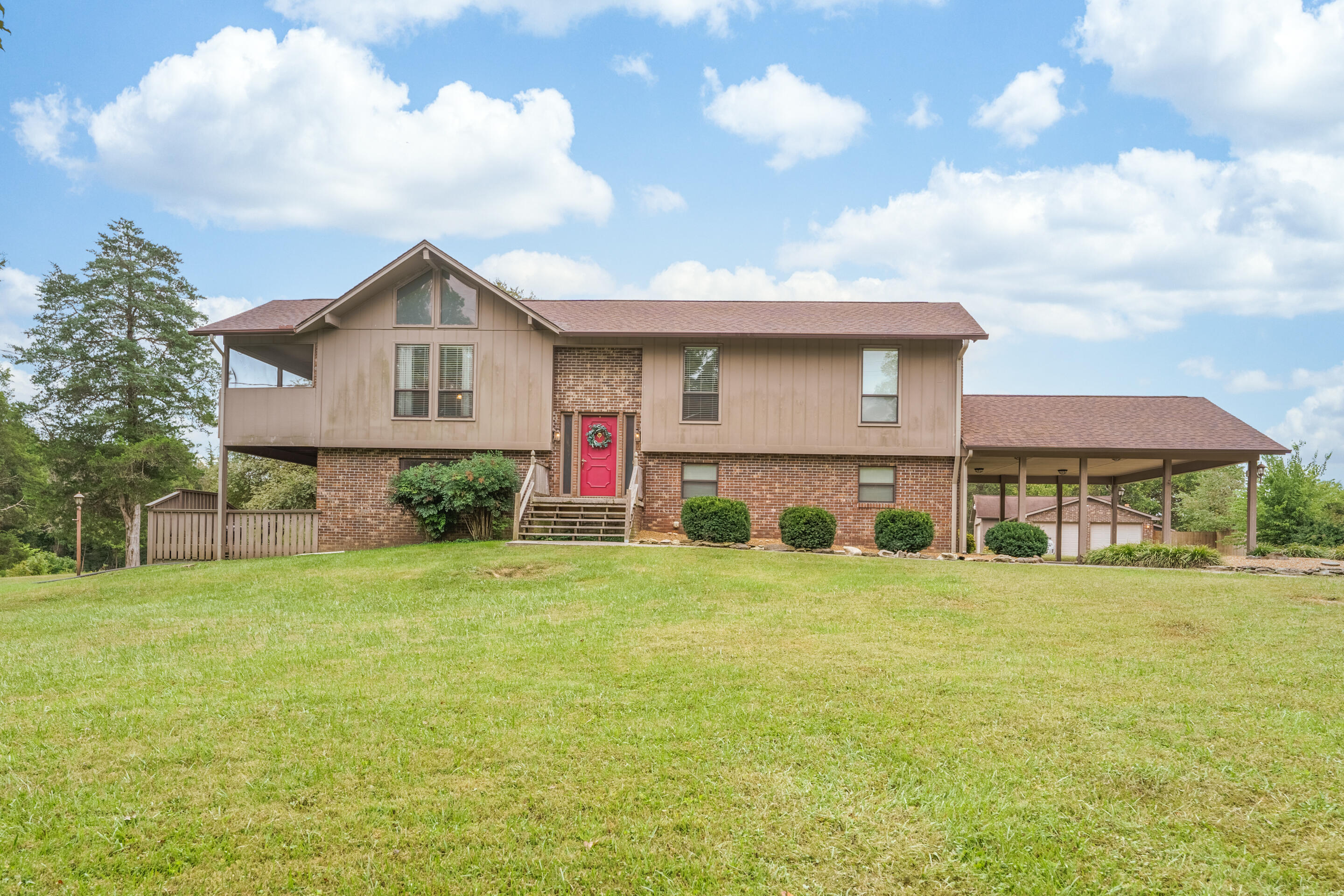 8824 East Emory Road Corryton, TN 37721 - Photo 1 of 28 front 2