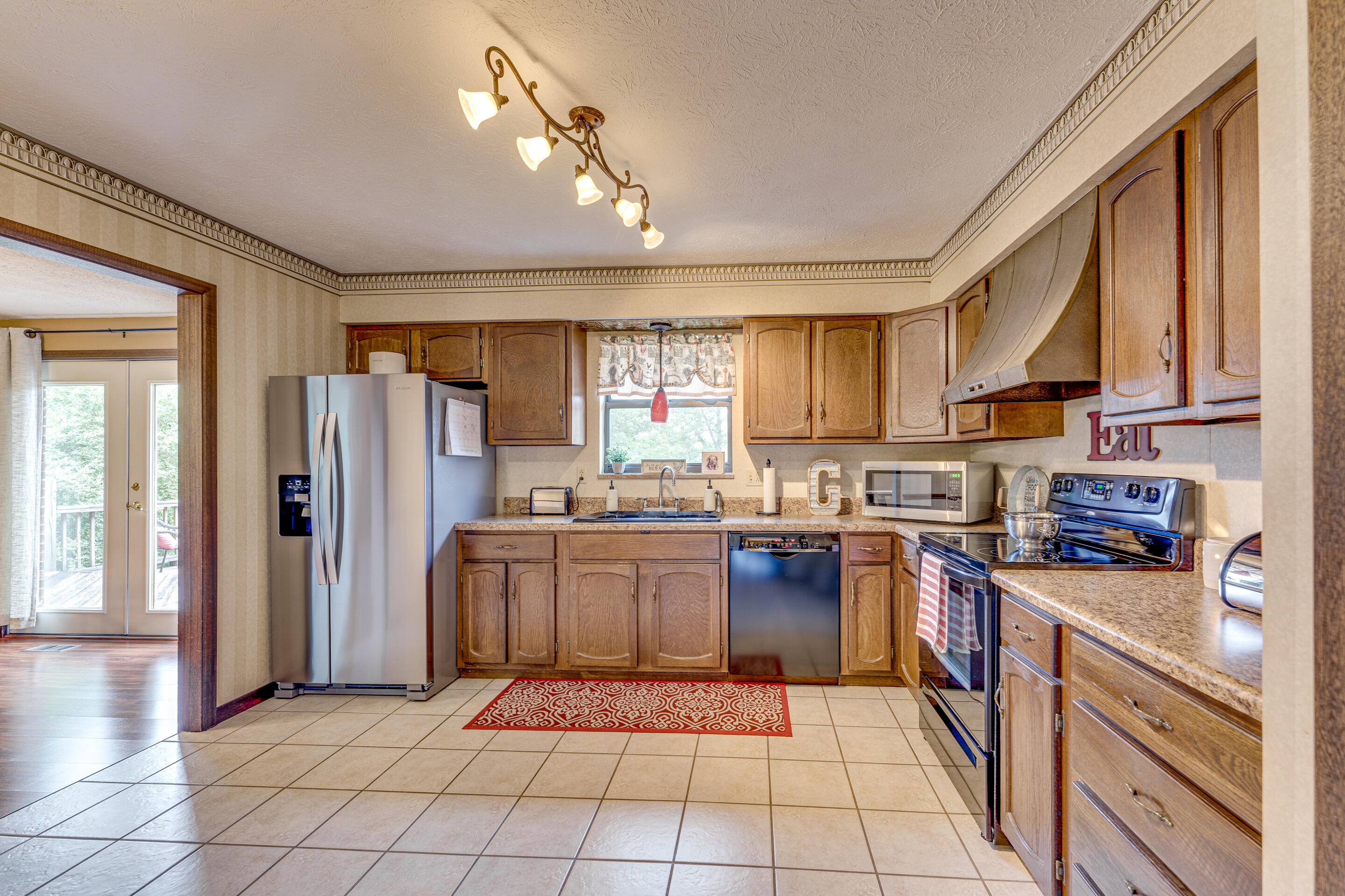 8824 East Emory Road Corryton, TN 37721 - Photo 9 of 28 1. kitchen_