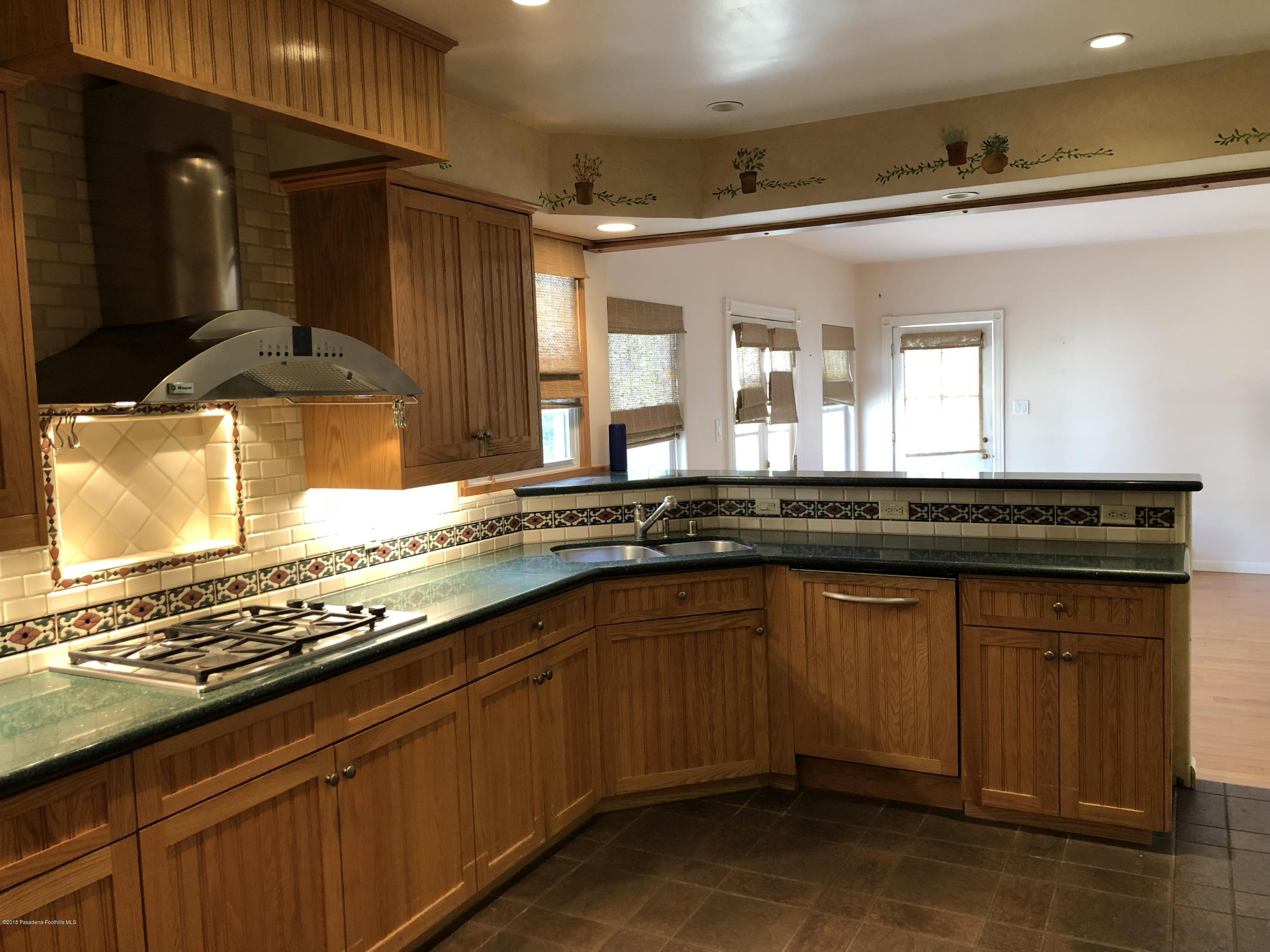134 East Roses Road San Gabriel, CA 91775 - Photo 4 of 15 IMG_1813