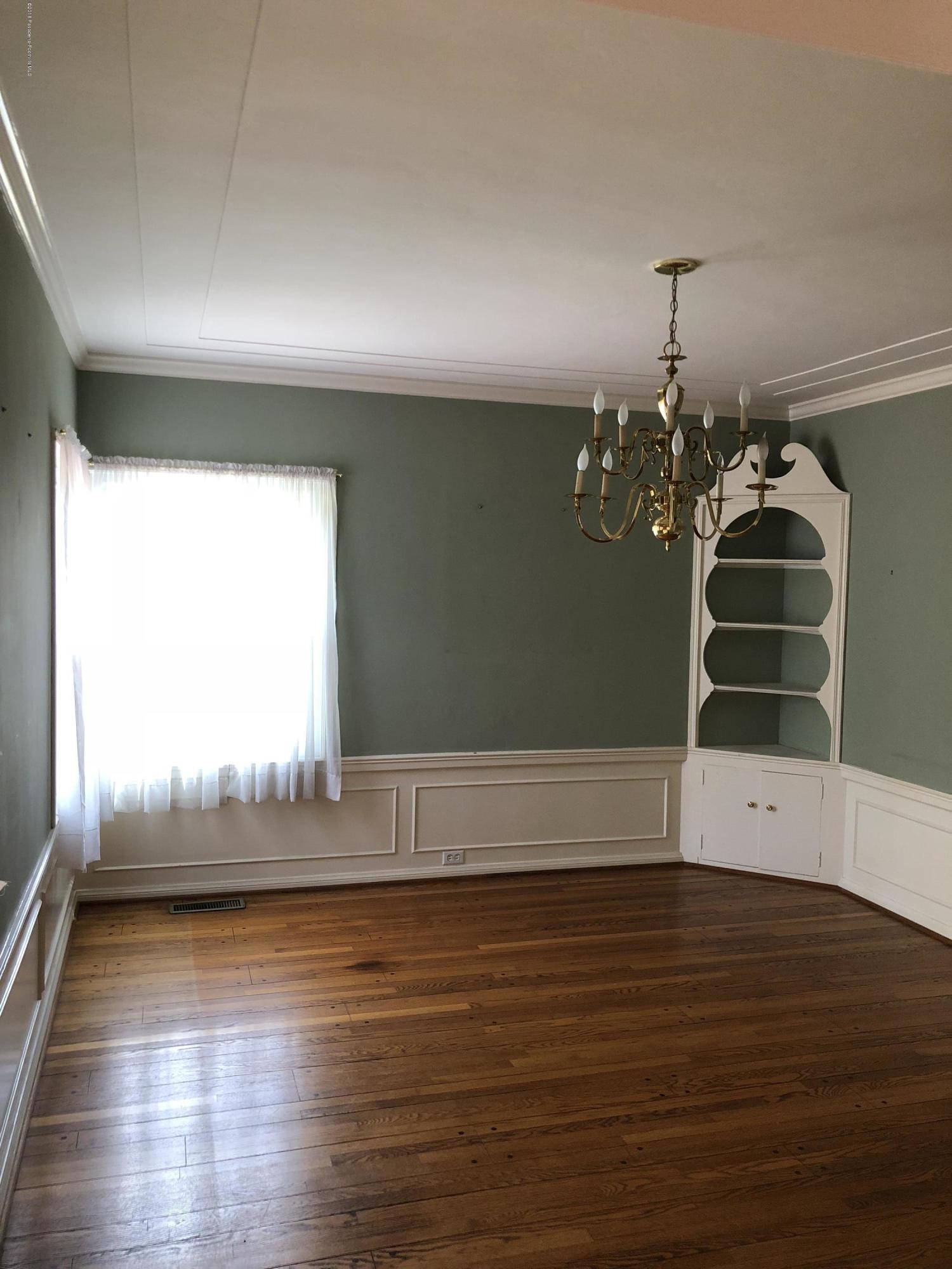 134 East Roses Road San Gabriel, CA 91775 - Photo 8 of 15 IMG_1816