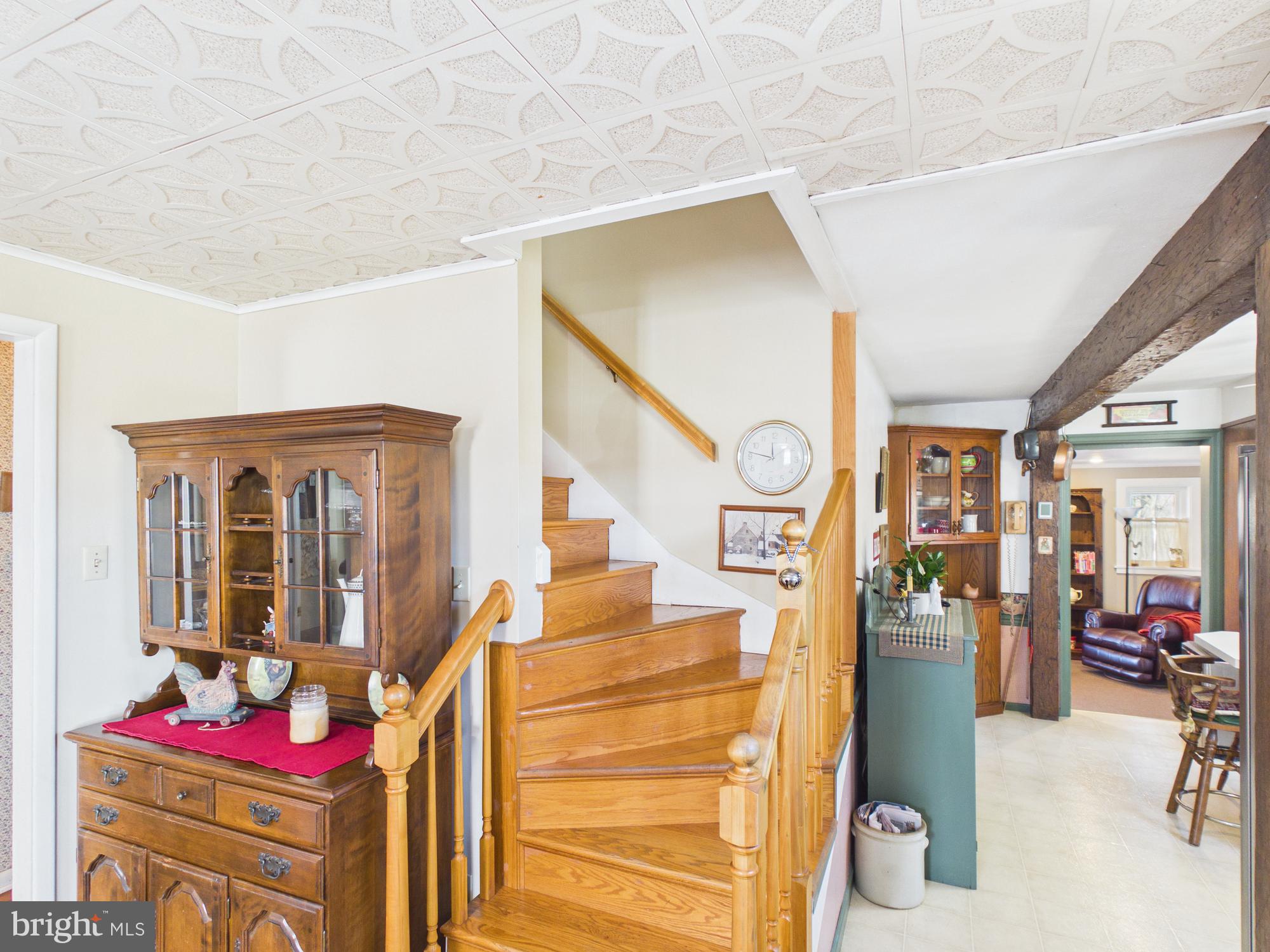2175 River Road Washington Boro, PA 17582 - Photo 15 of 25 a living room with furniture and a window