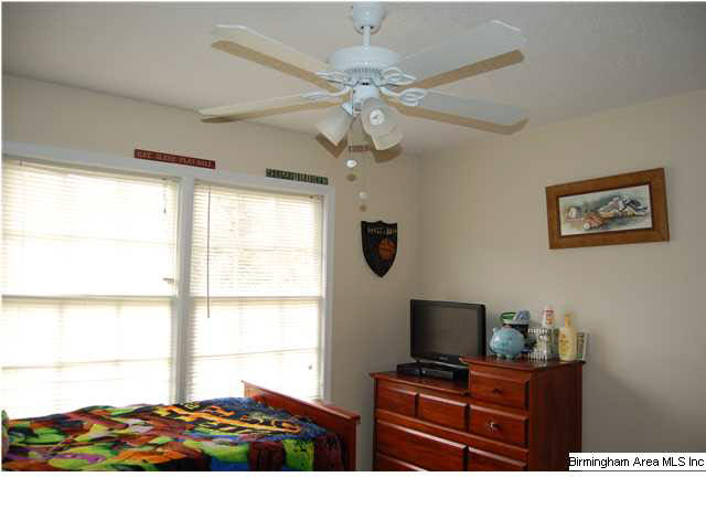 708 Twin Ridge Drive Gardendale, AL 35071 - Photo 18 of 32