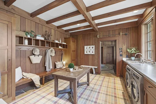 $4,895,000 | 6852 West East Road, Lakeside, MI 49128