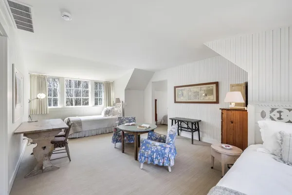 $4,895,000 | 6852 West East Road, Lakeside, MI 49128