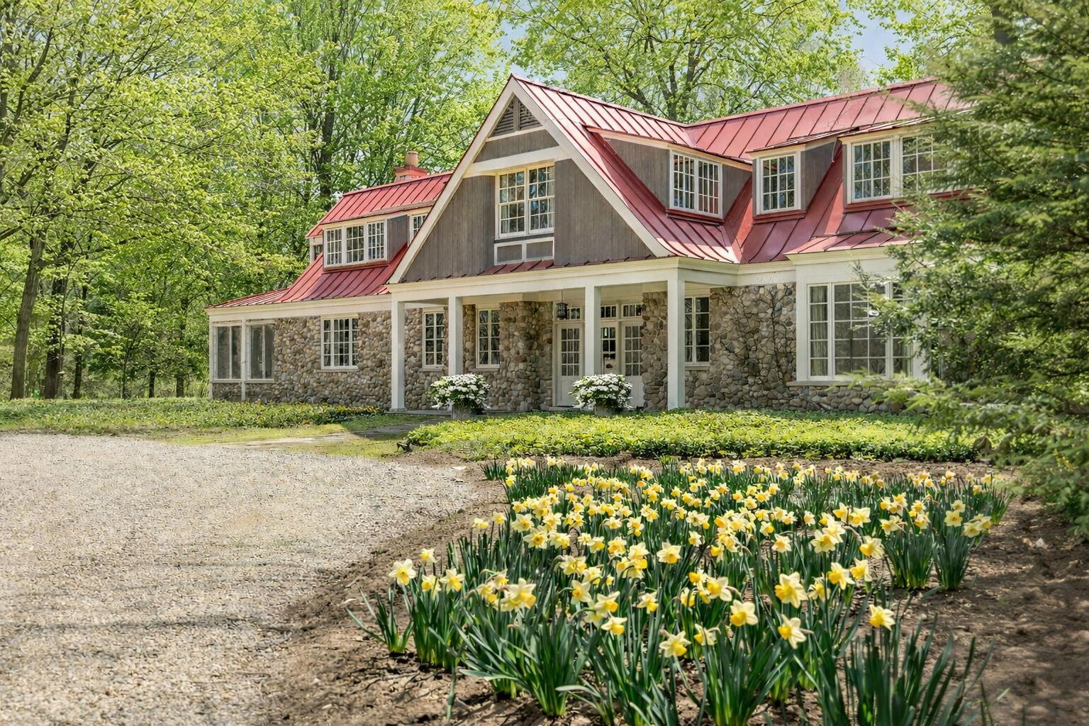 6852 West East Road Lakeside, MI 49128 - Photo 3 of 53 Main Residence