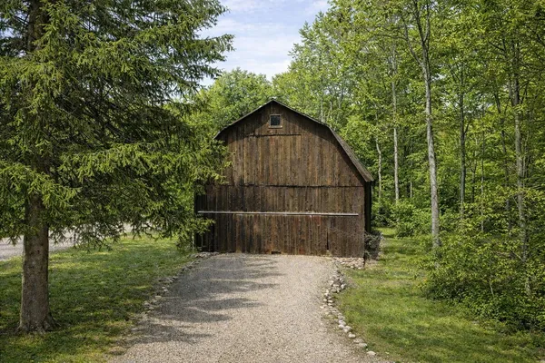 $4,895,000 | 6852 West East Road, Lakeside, MI 49128