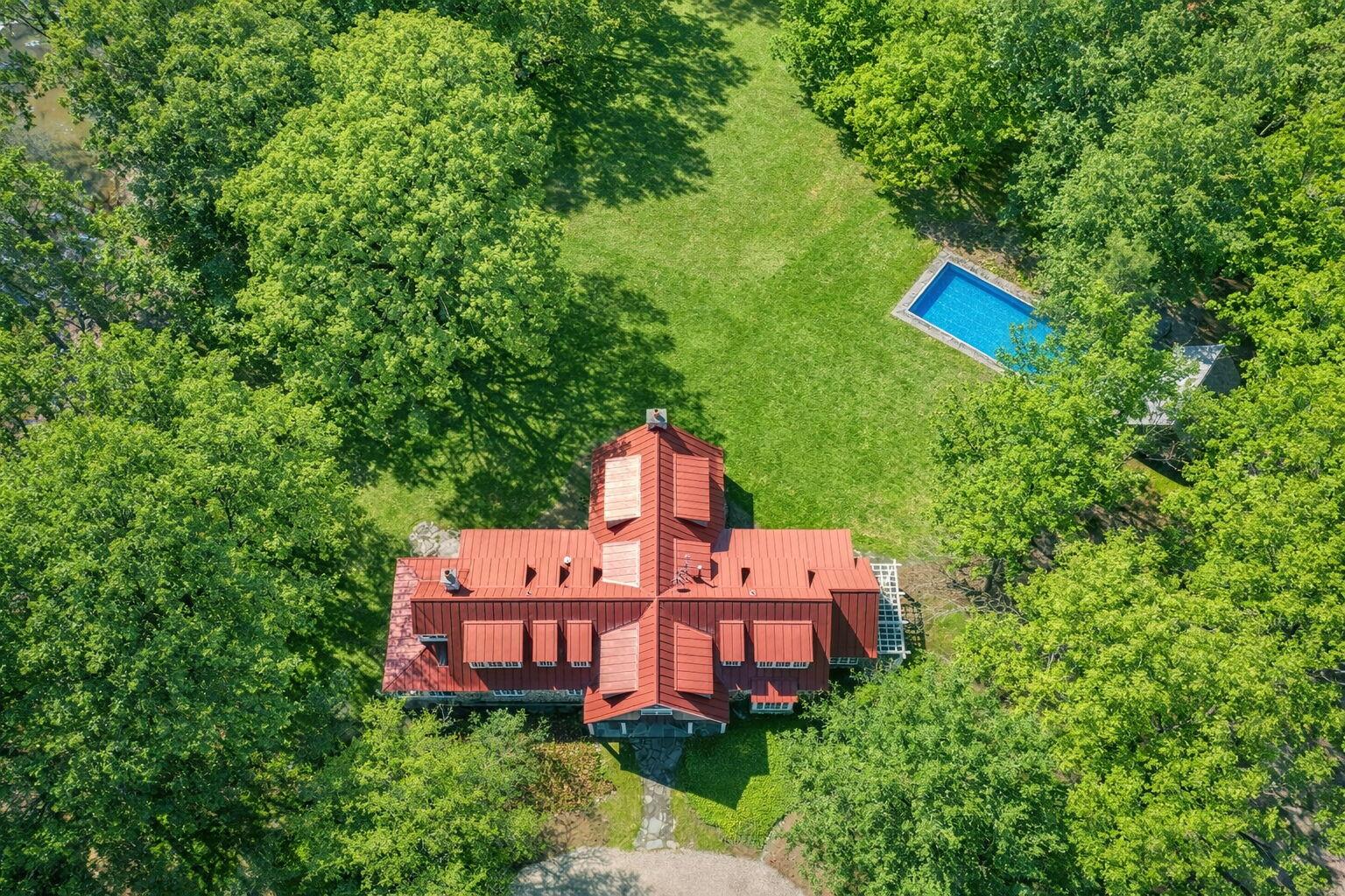 6852 West East Road Lakeside, MI 49128 - Photo 52 of 53 Main - Aerial