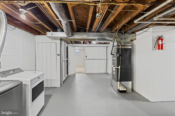 a view of a hallway with closet