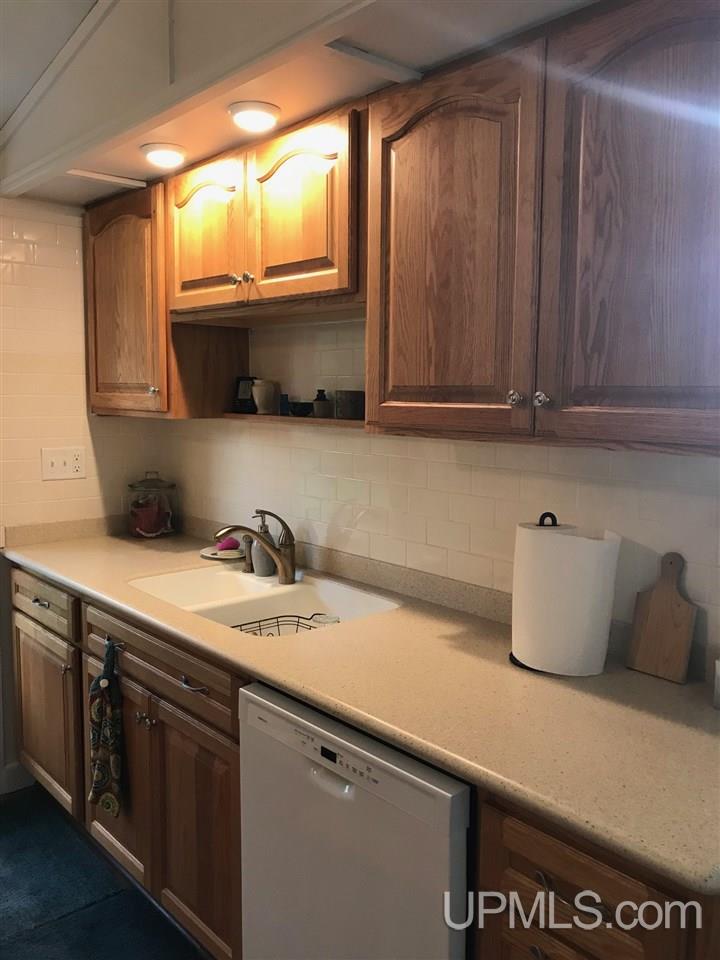 1145 9th Street Ishpeming, MI 49849 - Photo 4 of 26 Gallery Image 4