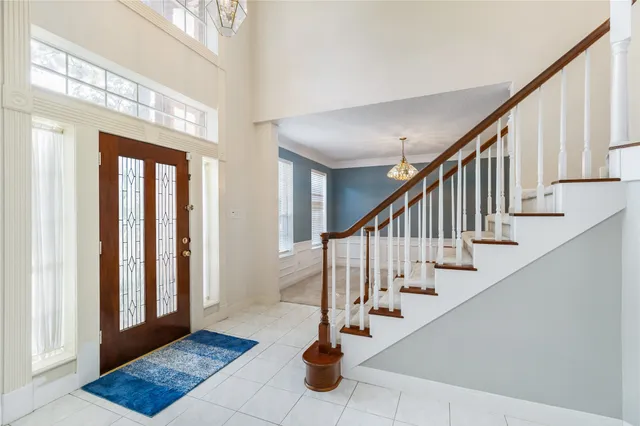a view of entryway with stairs