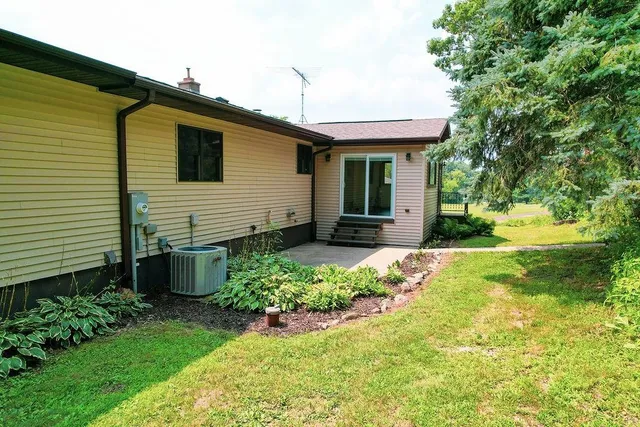 $499,000 | 10255 Jason Avenue, Sparta, WI 54656