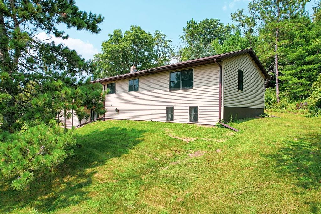 10255 Jason Avenue Sparta, WI 54656 - Photo 4 of 77