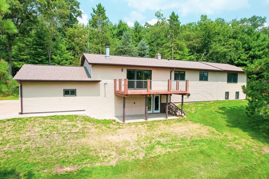 10255 Jason Avenue Sparta, WI 54656 - Photo 5 of 77