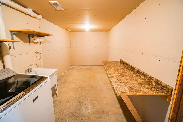 $499,000 | 10255 Jason Avenue, Sparta, WI 54656