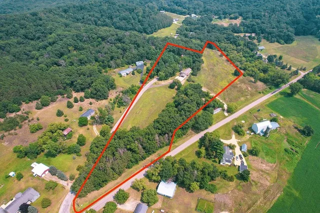 $499,000 | 10255 Jason Avenue, Sparta, WI 54656