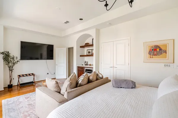 $7,000 | 6515 Minola Street, Houston, TX 77007