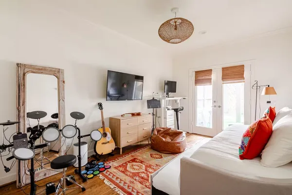 $7,000 | 6515 Minola Street, Houston, TX 77007