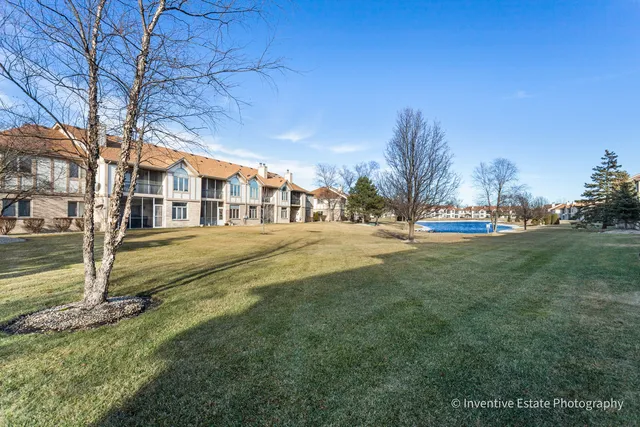 $259,900 | 6540 Pine Trail Lane, Unit 2, Tinley Park, IL 60477