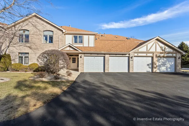 $259,900 | 6540 Pine Trail Lane, Unit 2, Tinley Park, IL 60477