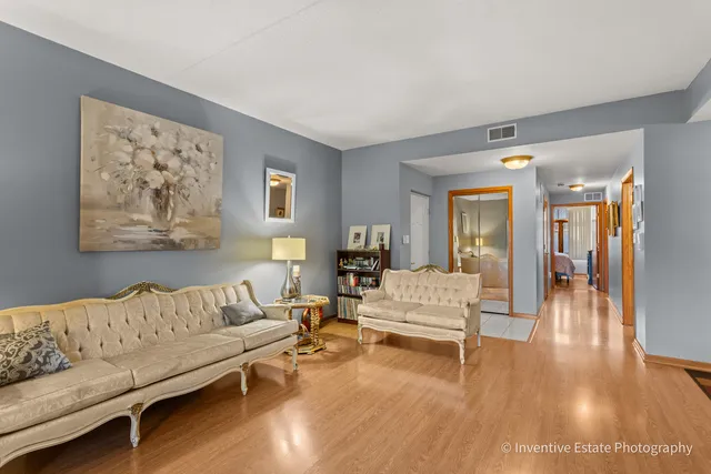 $259,900 | 6540 Pine Trail Lane, Unit 2, Tinley Park, IL 60477