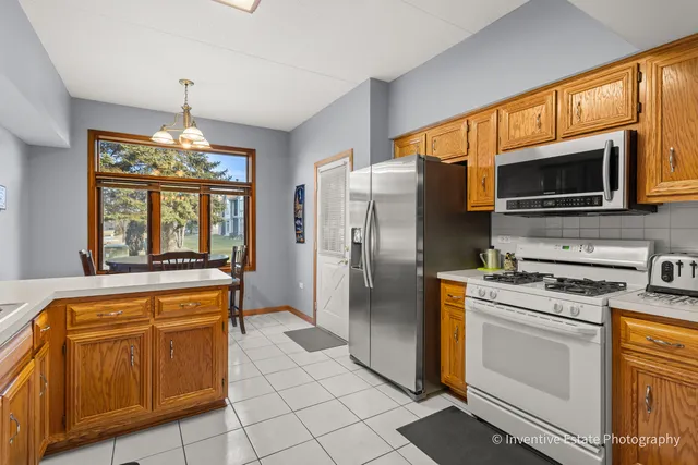 $259,900 | 6540 Pine Trail Lane, Unit 2, Tinley Park, IL 60477