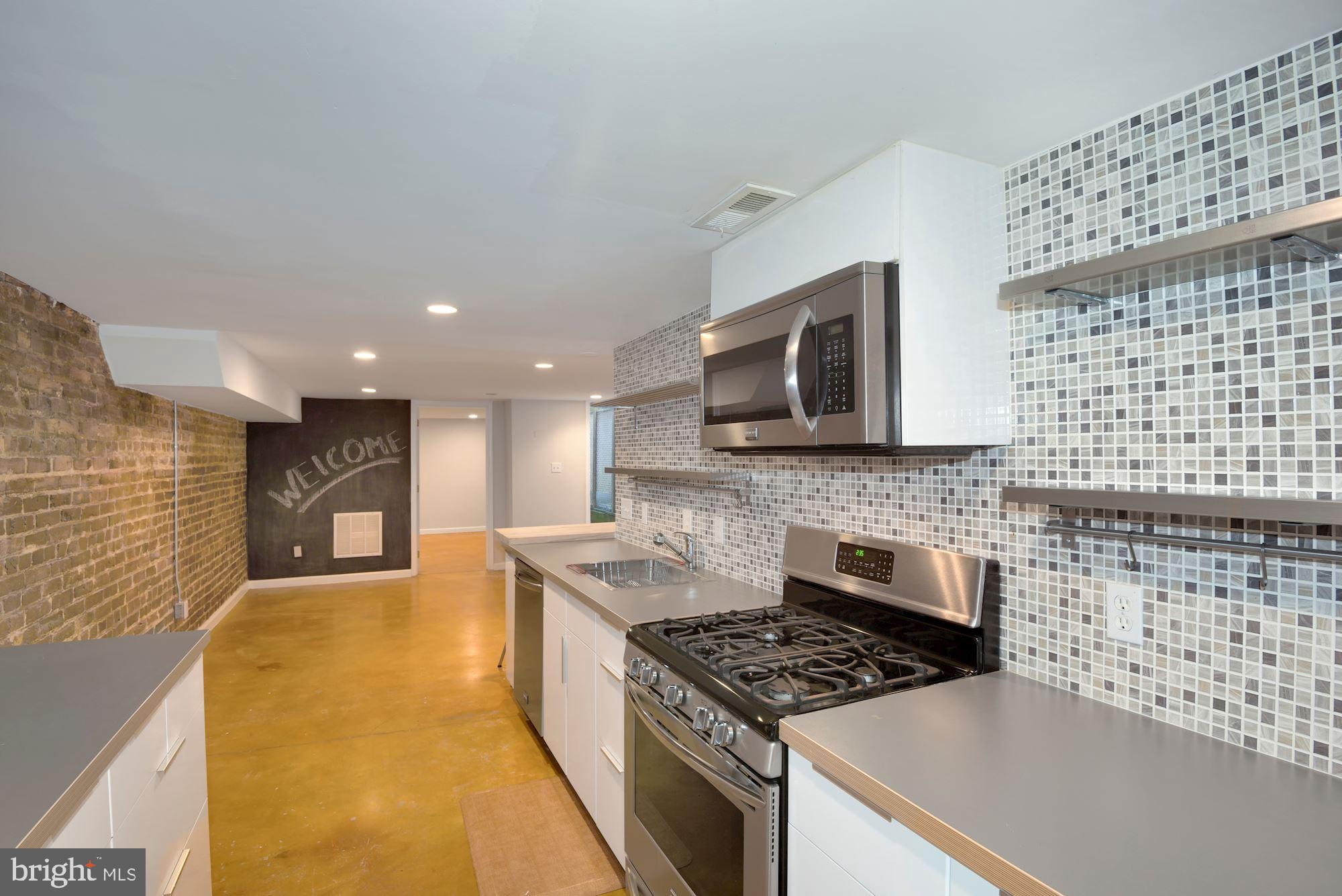 2721 Ontario Road Northwest, Unit B Washington, DC 20009 - Photo 10 of 21 Updated kithchen