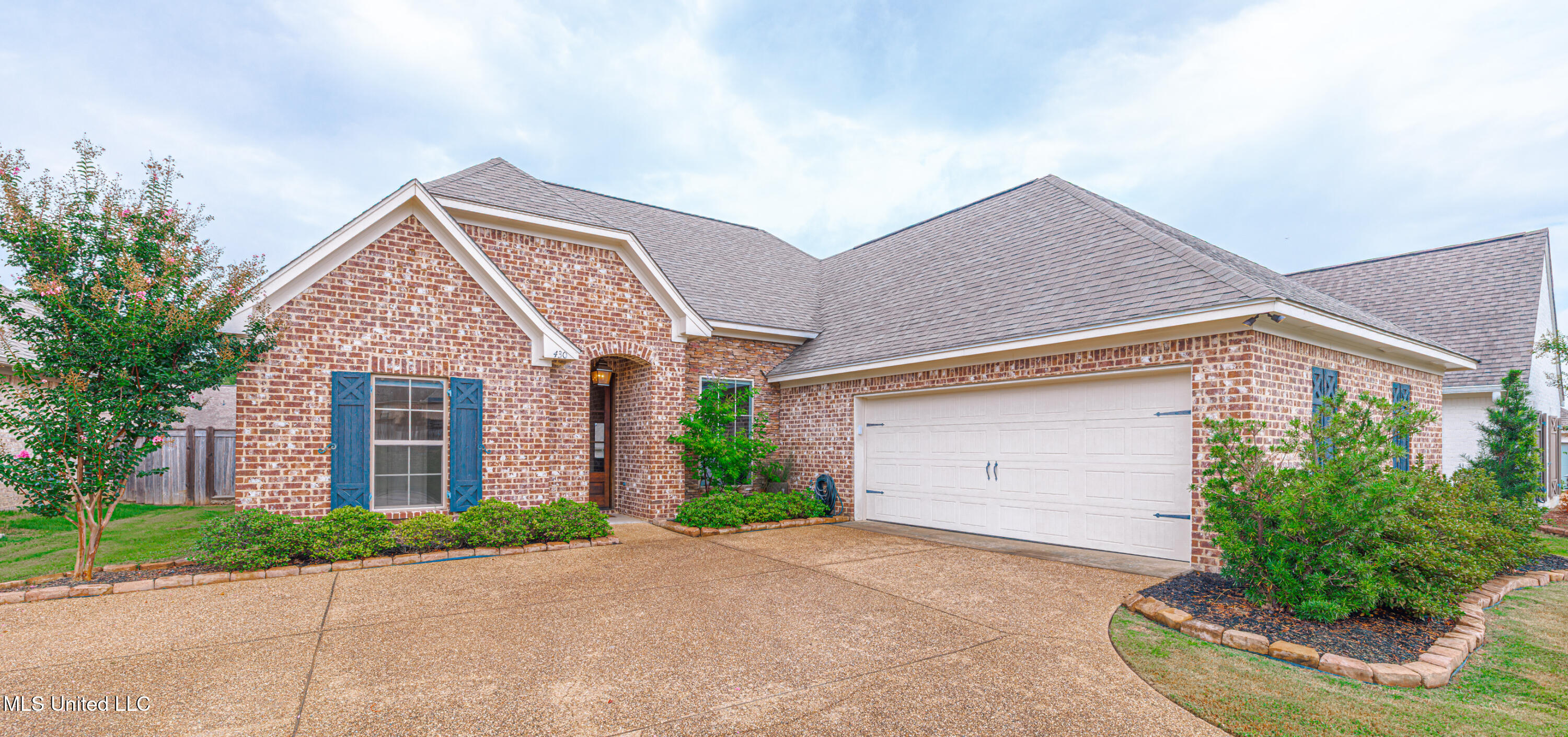 430 Emerald Trail Brandon, MS 39047 - Photo 4 of 49 1R4A7240