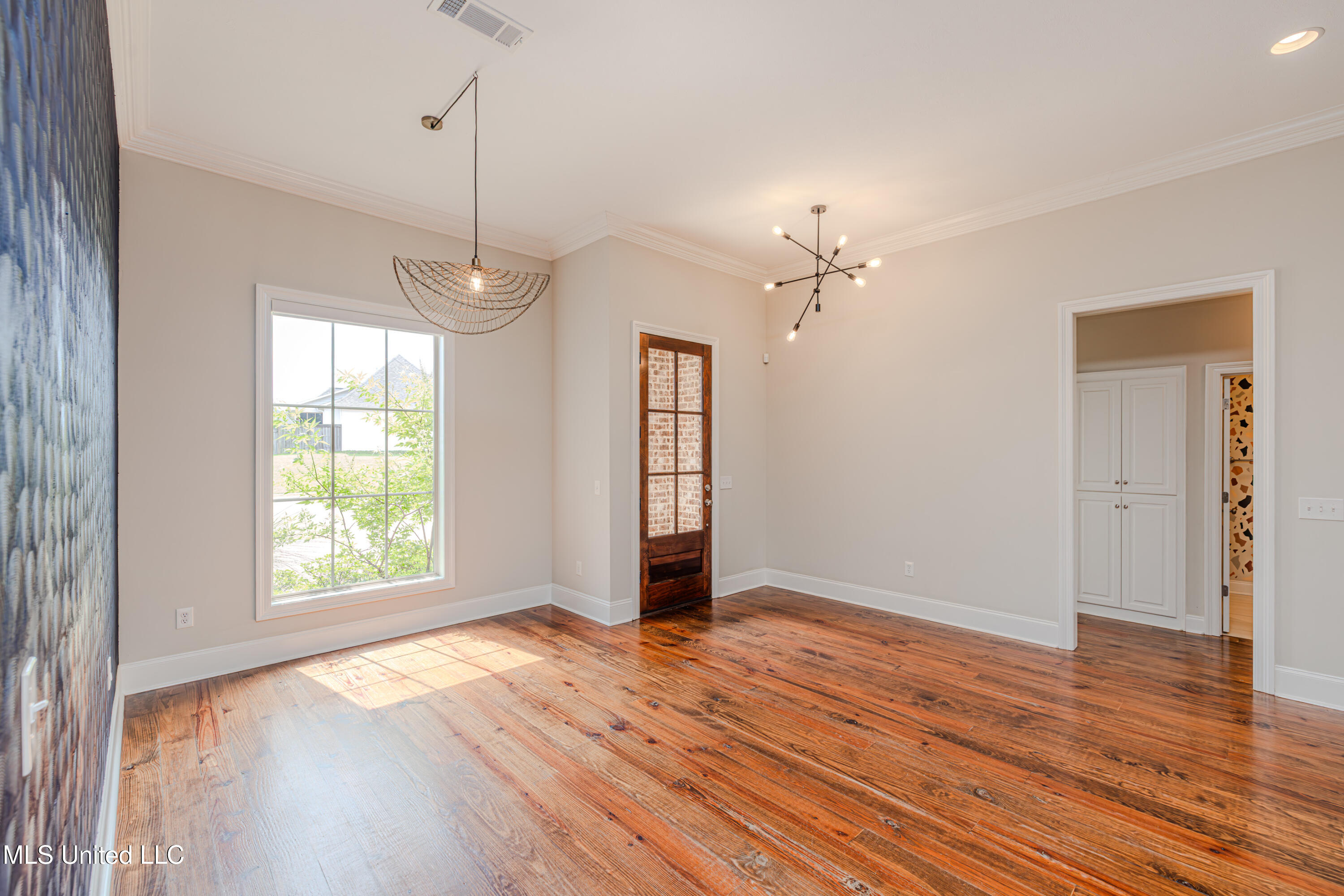 430 Emerald Trail Brandon, MS 39047 - Photo 8 of 49 1R4A7255