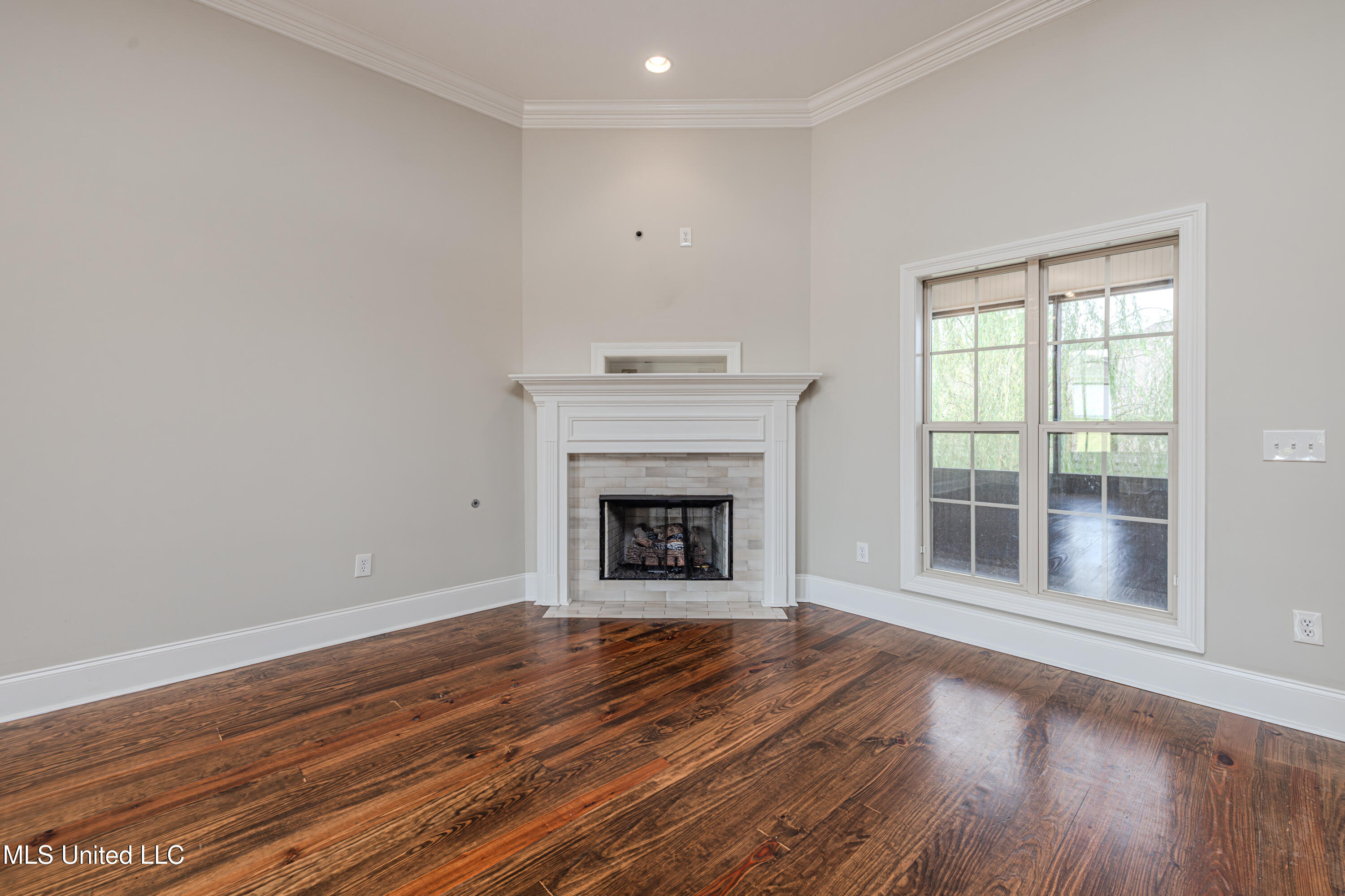 430 Emerald Trail Brandon, MS 39047 - Photo 9 of 49 1R4A7257