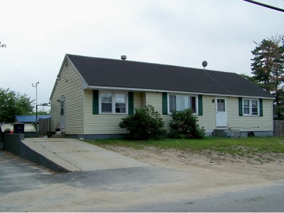9 Thornton Road Nashua, NH 03063 - Photo 1 of 1 Gallery Image 1