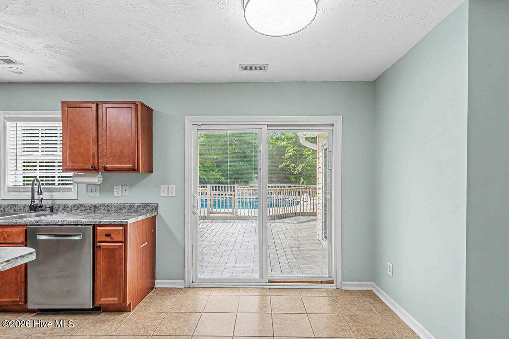 301 Old Dam Road Jacksonville, NC 28540 - Photo 19 of 54