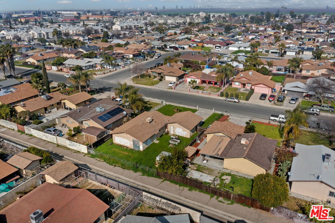 1112 Valencia Avenue Delano, CA 93215 - Photo 41 of 55 an aerial view of a city