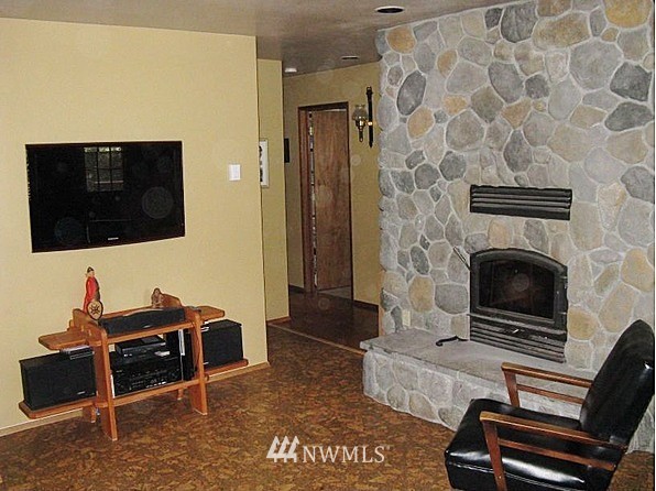 12006 Welcome Road Glacier, WA 98244 - Photo 2 of 15 Gallery Image 2