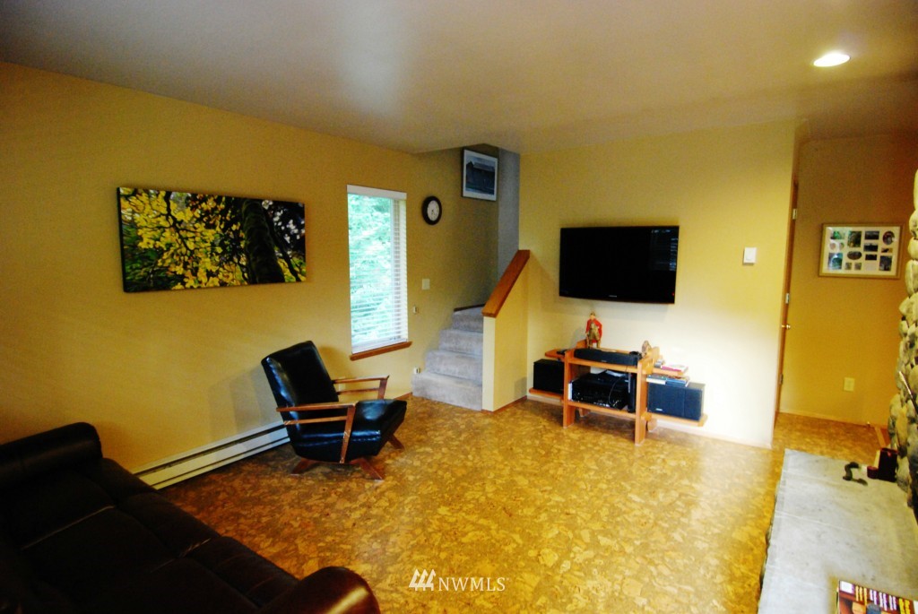 12006 Welcome Road Glacier, WA 98244 - Photo 3 of 15 Gallery Image 3