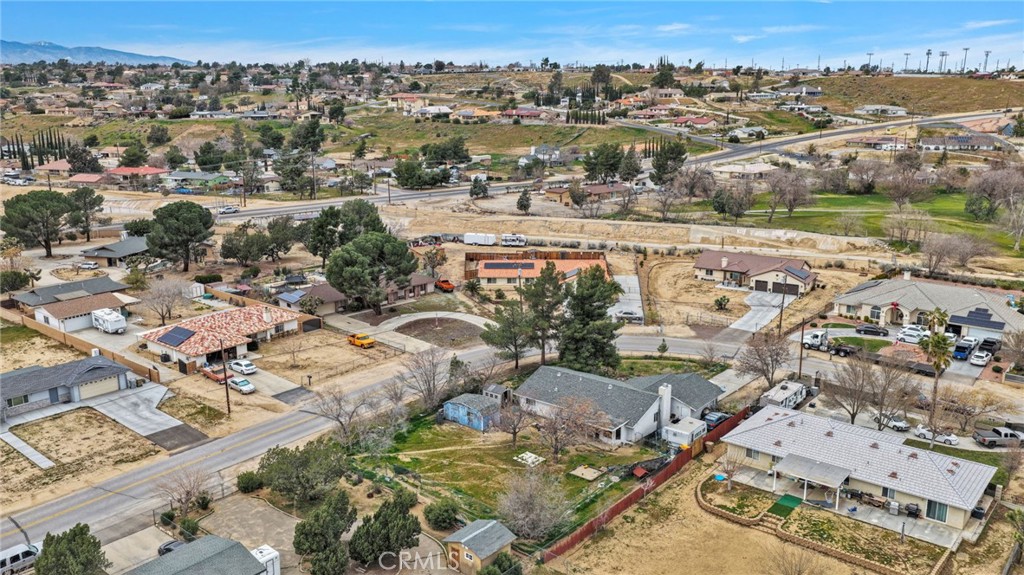 17405 Adobe Street Hesperia, CA 92345 - Photo 12 of 16