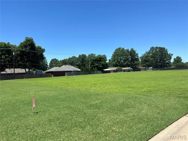 $21,450 | 15 Laurelwood Drive, Kennett, MO 63857