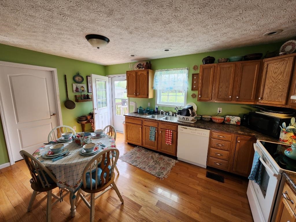 330 Silverhawk Road Olive Hill, KY 41164 - Photo 7 of 15
