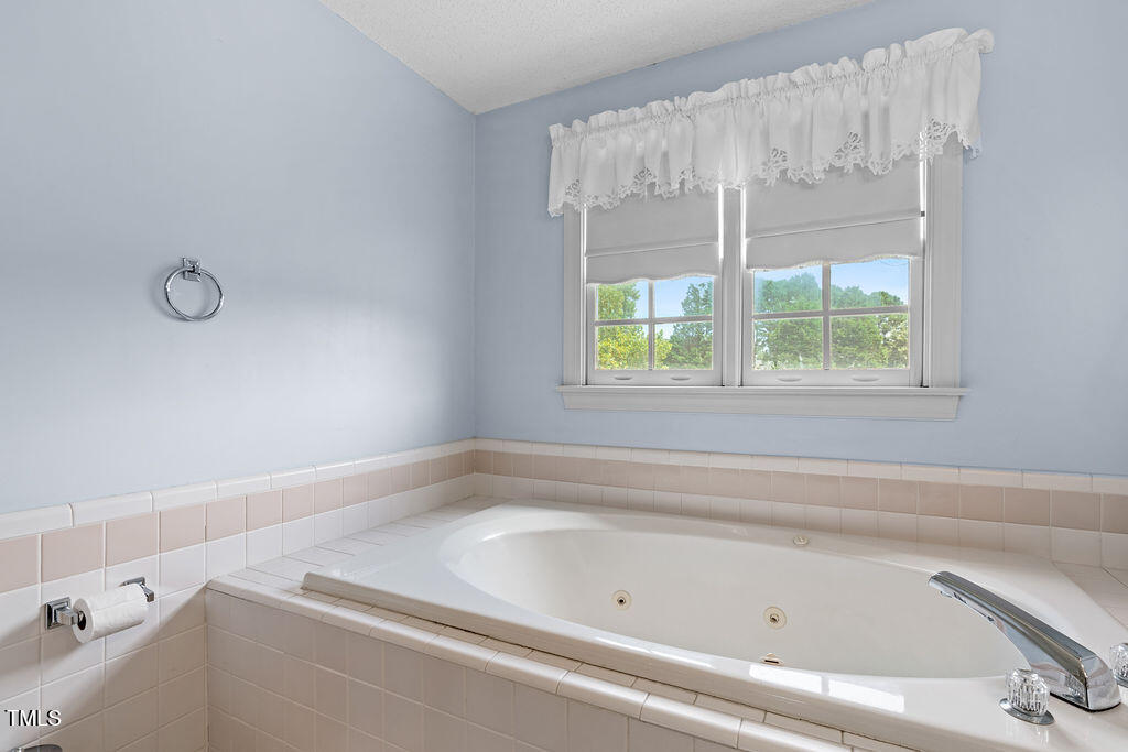 1241 Red Oak Road Nashville, NC 27856 - Photo 13 of 25 DSC08181