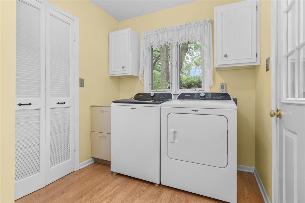 1025 Oxford Road Deerfield, IL 60015 - Photo 15 of 22 Gallery Image 15