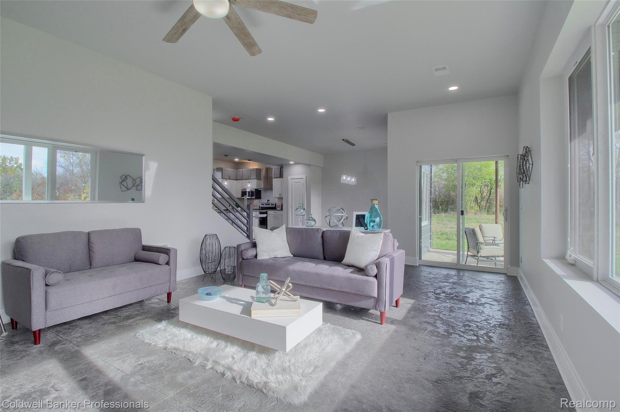 6-Great-Room-2nd-View.jpg