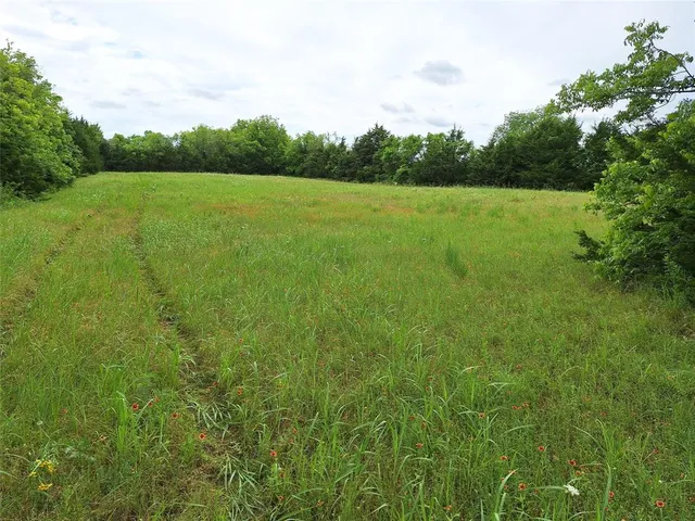 $950,000 | 2403 County Road 3210, Windom, TX 75492