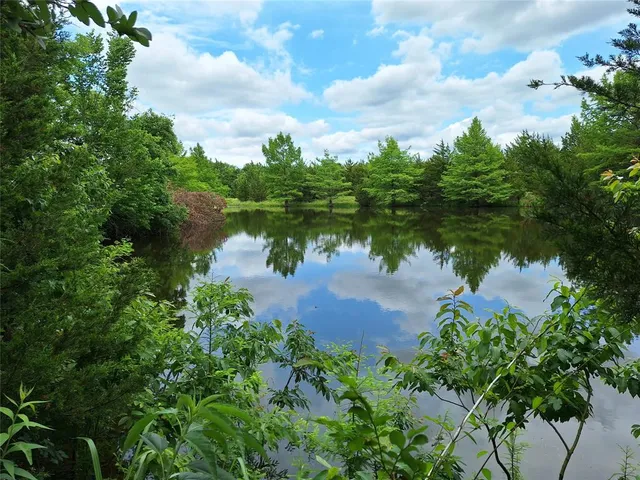 $950,000 | 2403 County Road 3210, Windom, TX 75492