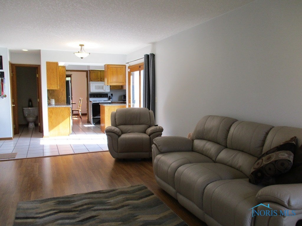 3155 Albon Road Maumee, OH 43537 - Photo 19 of 25 Gallery Image 19